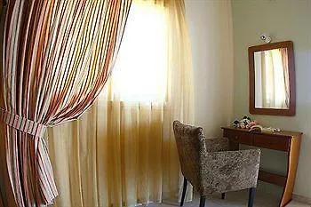 Hotel Lithies &