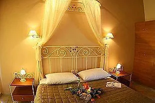 Lithies & Hotel 3*