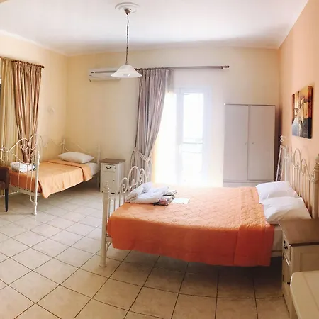 Hotel Lithies & 3*