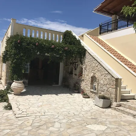 Lithies & Hotel Korithion